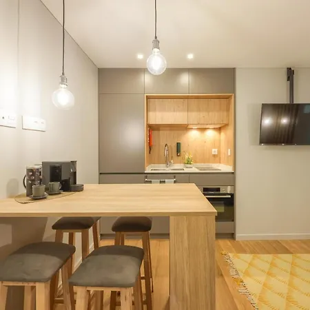 Signature Flat Incl Parking By Sweet * אבאירו