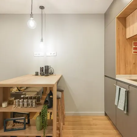 דירה Signature Flat Incl Parking By Sweet אבאירו