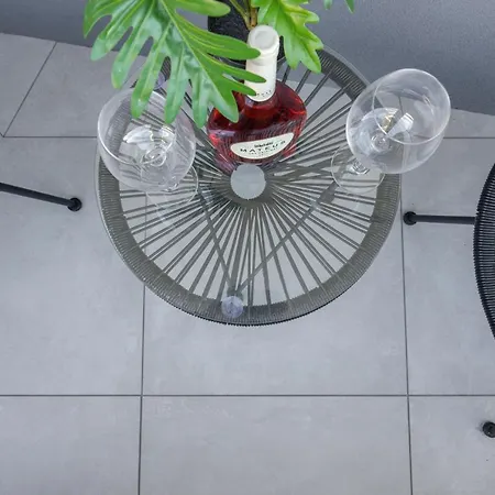 Signature Flat Incl Parking By Sweet אבאירו