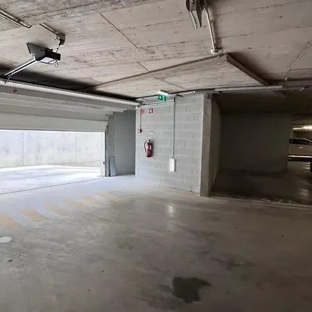 Signature Flat Incl Parking By Sweet דירה אבאירו