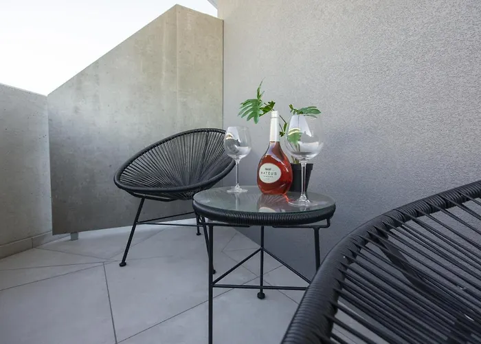 Signature Flat Incl Parking By Sweet *